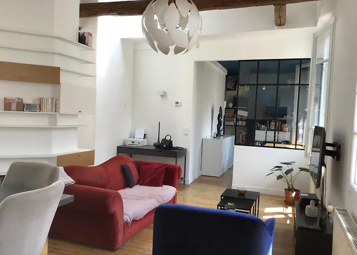 La Tete Dans Les Nuages - Bastille - Gare De Lyon