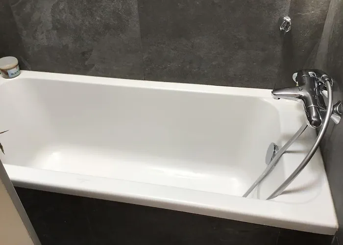 La Tete Dans Les Nuages - Bastille - Gare De Lyon