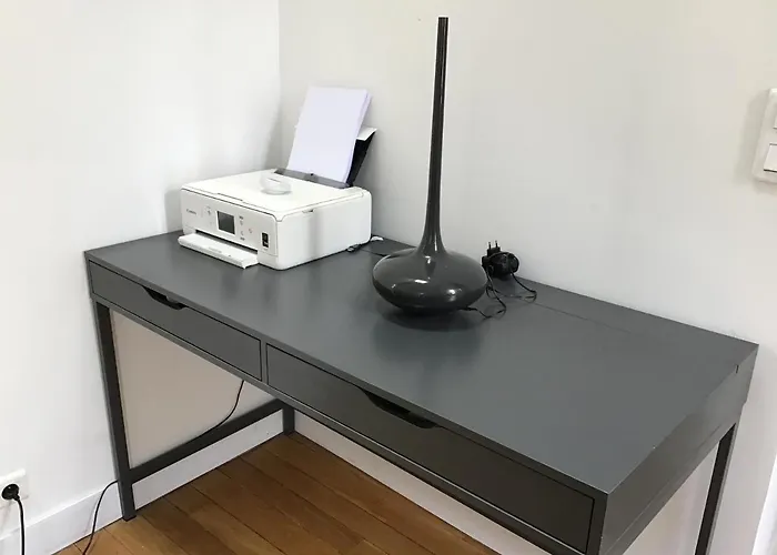 La Tete Dans Les Nuages - Bastille - Gare De Lyon *